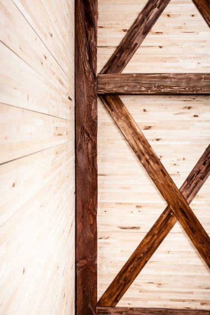 Декоративные балки из дерева