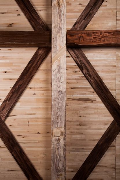 Декоративные балки из дерева